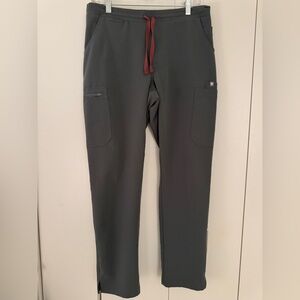 Figs Women’s Cargo Scrub Pants